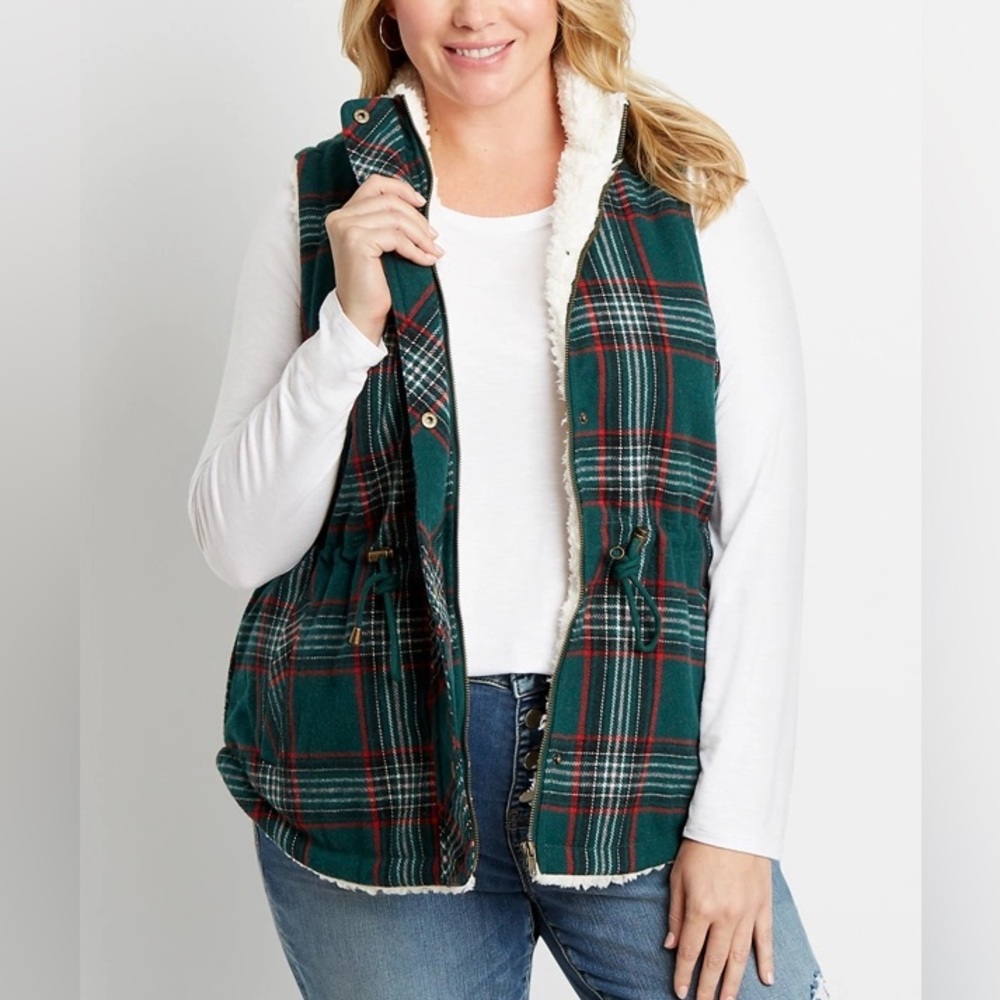 Maurices / Plus Size Green Plaid Sherpa Lined Cinch Waist Vest / 3X